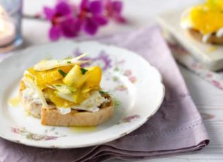 Mozzarella Bruschetta With Shaved Fennel And Courgette