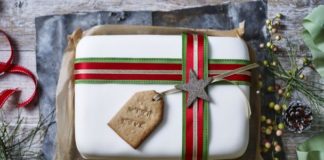 Christmas Cake Present