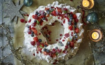Christmas Pavlova