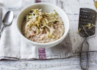 Cinnamon Porridge With Grated Pear