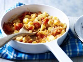 Spicy Tomato Sauce With Gnocchi Spicy Tomato Sauce With Gnocchi