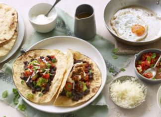 Lime And Chipotle Black Bean Tacos