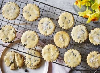 Mary Berry’S Easter Biscuits