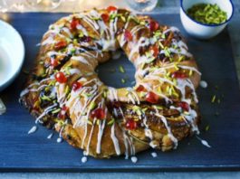 Mincemeat And Marzipan Couronne ('Crown') Mincemeat And Marzipan Couronne ('Crown')