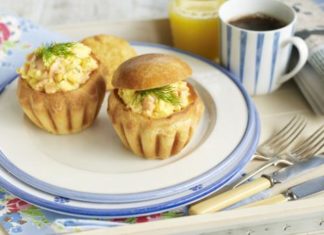 Scrambled Eggs With Smoked Salmon And Brioche