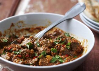 Slow Cooker Beef Curry
