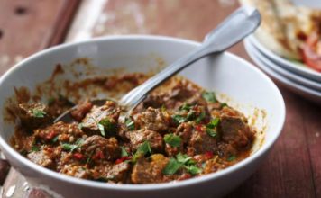 Slow Cooker Beef Curry