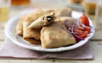 Spinach And Cheese Samosas