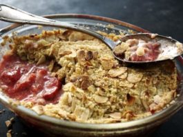Strawberry And Almond Crumble Strawberry And Almond Crumble